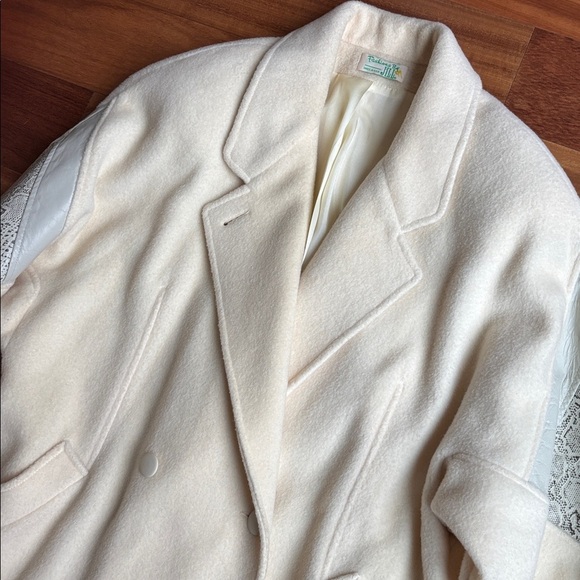 Vintage wool coat - Picture 2 of 9